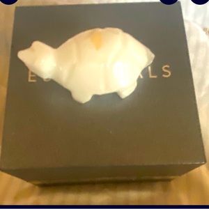 Crystal quartz mini title